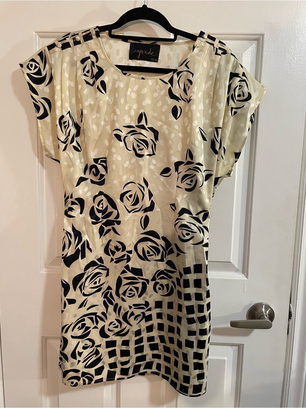 Lazerade by Veda Cream Shift Dress with Navy Rose Print